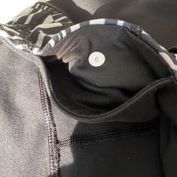 Lululemon Wunder Under Crop III Legging Ying Yang Stripe Black White size 6 - Picture 8 of 9